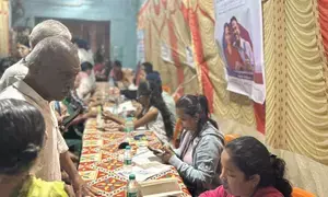 Dharavi: Camp enrols senior citizens for health schemes