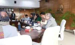 Delhi: Kejriwal skips NDMC meet; resolution passed against Mahila Samman Yojana