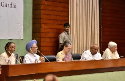 Manmohan Singh a visionary leader who steered India out of economic turmoil, says Deve Gowda Manmohan Singh a visionary leader who steered India out of economic turmoil, says Deve Gowda