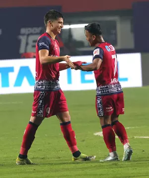 ISL 2024-25: Kerala Blasters and Jamshedpur FC clash in battle for top-six spot