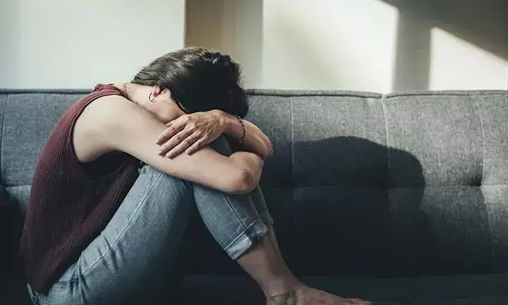 5 dangerous habits for mental health: Know easy ways to avoid them