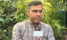 BJPs Parvesh Verma claims women lose money after enrolling for AAP scheme in Delhi
