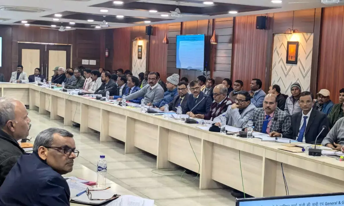 Bihar SC/ST Welfare Department Reviews Progress of Schemes for Social Upliftment