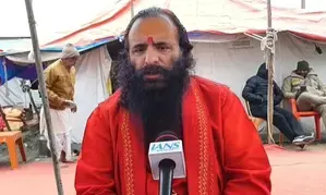 ‘Shahi’ term for ‘Snan’ at Maha Kumbh goes against Sanatan tradition: Akhada Parishad chief Mahant Ravindra Puri (IANS Exclusive)
