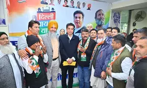 Pujari Granthi scheme latest lie of Kejriwal: Delhi Congress