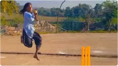 Sachin Tendulkars tweet gave recognition to Sushila, the village bowler who became the shining hope of cricket Sachin Tendulkars tweet gave recognition to Sushila, the village bowler who became the shining hope of cricket