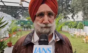 AAP and BJP working as B-teams of each other, being ignorant of farmers issues: Cong MP