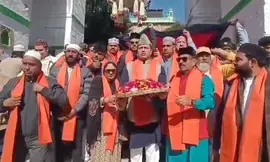 RSS leader Indresh Kumar presents chadar at Ajmer Sharif Dargah