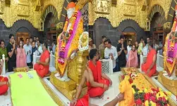 Sonu Sood seeks blessings at Shirdi ahead of ‘Fateh’ release