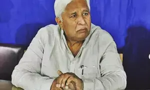 Cong-led Ktaka govt announces hike in bus fare; BJP slams decision