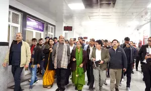 LS Speaker Om Birla conducts inspection of hospital in Kota