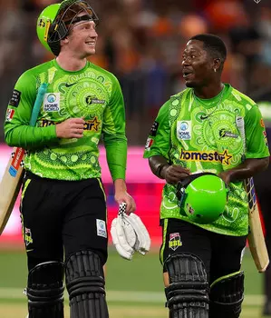 BBL 2024-25: Bancroft, Sams suffer concussions after nasty on-field collision