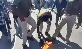 Union Carbide waste disposal: Two protesters attempt suicide in Pithampur, CM Yadav blames Cong