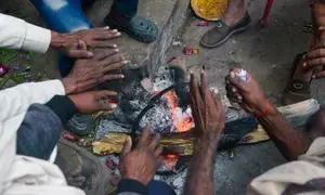 Cold wave grips Telangana, minimum temperature drops below 10°C