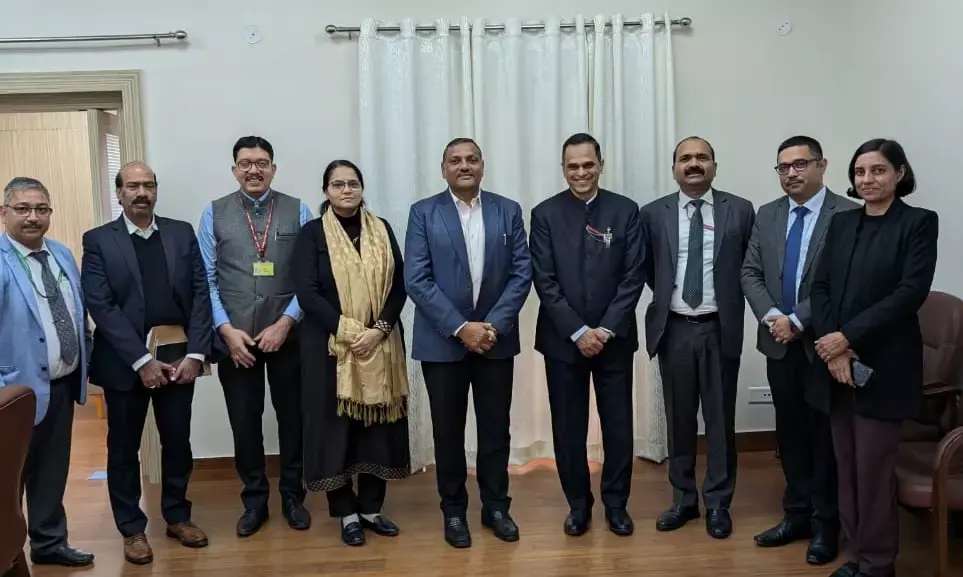 V. Srinivass Meeting with Bihars Senior Officials: Appreciating Bihar Governments Efforts in Administrative Reforms and Public Grievance Redressal V. Srinivass Meeting with Bihars Senior Officials: Appreciating Bihar Governments Efforts in Administrative Reforms and Public Grievance Redressal