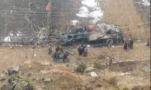 Four army soldiers dead in J&K road accident