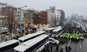 South Korea: Rallies for, against Yoons impeachment take place for 3rd day near presidential residence