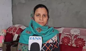 CRPF jawans wife demands justice for slain journalist, who helped in her husbands release