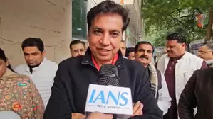 AAP govt only makes false promises: Devendra targets Kejriwal as Cong unveils Pyari Didi Yojana AAP govt only makes false promises: Devendra targets Kejriwal as Cong unveils Pyari Didi Yojana