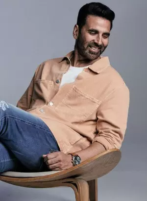 Proud uncle Akshay Kumar pens heartfelt note for Simar Bhatia before Ikkis release Proud uncle Akshay Kumar pens heartfelt note for Simar Bhatia before Ikkis release