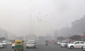 Delhi engulfed in dense fog; flights, trains experience continued delays