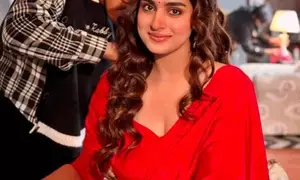 Ayesha Khan says her ‘Dil Ko Rafu Karr Lei’ character is ‘is full of life’