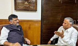 Shivakumar discusses Pennar river water dispute, Upper Bhadra project with Union Jal Shakti MoS