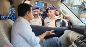 KTR moves HC for lawyer’s presence during ACB questioning KTR moves HC for lawyer’s presence during ACB questioning