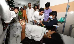 Jagan blames CM Chandrababu Naidu for Tirupati stampede