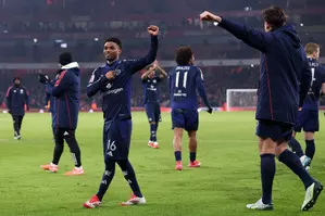 FA Cup: 10-man Man Utd knockout wasteful Arsenal on penalties FA Cup: 10-man Man Utd knockout wasteful Arsenal on penalties