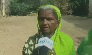 Karnataka: Elderly mother, daughter battling starvation seek govt assistance