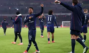 FA Cup: 10-man Man Utd knockout wasteful Arsenal on penalties