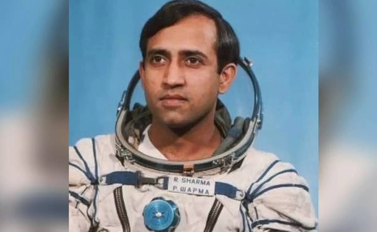 Rakesh Sharma Birthday: Indias first astronaut served in the Air Force; know about his inspiring life Rakesh Sharma Birthday: Indias first astronaut served in the Air Force; know about his inspiring life
