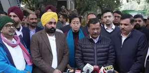 EC lifeline to Avadh Ojha: AAP nominee’s vote to shift from UP to Delhi before nominations end (Ld)