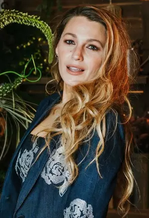 Is Blake Lively in a bitter feud with Hugh Jackmans ex-wife? Is Blake Lively in a bitter feud with Hugh Jackmans ex-wife?