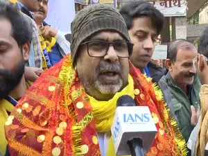 Delhi polls: Avadh Ojha files nomination; makes Sampada retort to AAPda jibe