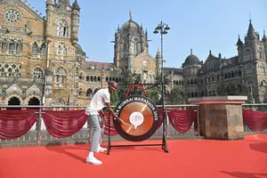 Just break it down each mile: Sir Mo Farah’s advice to participants of Mumbai Marathon