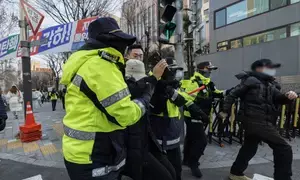 South Korea: Yoons supporters stage overnight rallies at Seoul Western District Court