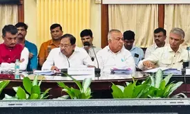 Disputed Karnataka shrine: Cong govt holds meeting to find solution