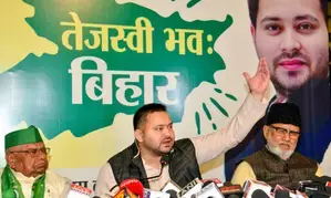 JD(U) leader Mangani Lal Mandal returns to RJD, Tejashwi says it’s ‘Ghar Wapsi’
