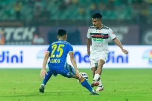 ISL 2024-25: 10-men Kerala Blasters hold off NorthEast United for goalless draw