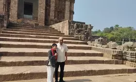 Singapore Prez visits Konark Sun Temple and heritage crafts village Raghurajpur