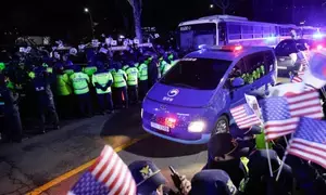 S.Koreas court issues warrant to detain president Yoon for up to 20 days