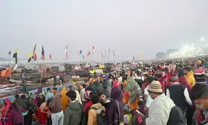 Kalika Peetham leads monks from Kerala to Prayagraj Kumb Mela