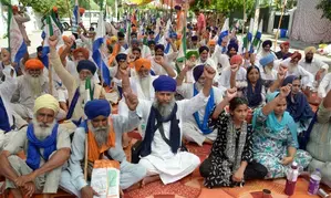 Protesting farmers defer Jan 21 march to Delhi; ask Centre to hold talks soon