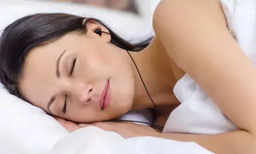 Do you have the habit of sleeping with earphones on? It can cause several harmful effects!