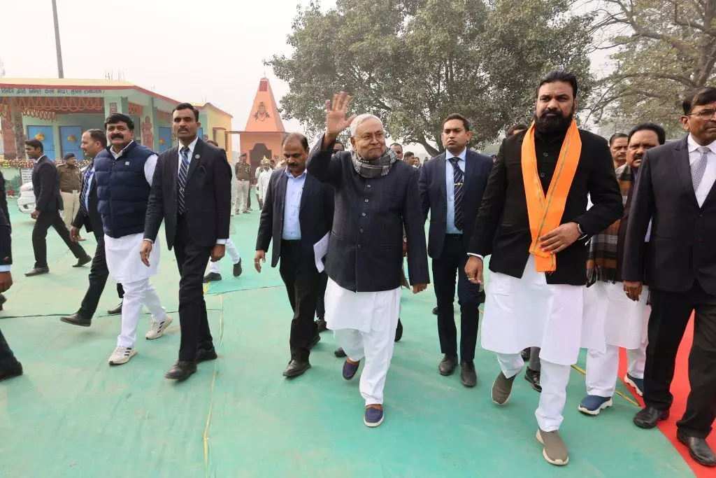 CM Nitish Kumar Inaugurates Development Projects Worth ₹305 Crore in Araria CM Nitish Kumar Inaugurates Development Projects Worth ₹305 Crore in Araria