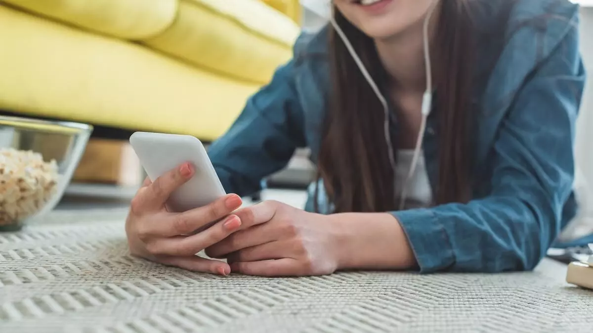 Social media can have a deep negative impact on mental health: Learn how to protect yourself Social media can have a deep negative impact on mental health: Learn how to protect yourself