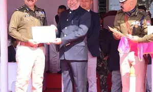 Manipur CM awards commendation certificate to Assam cops for imparting training to state’s new recruits