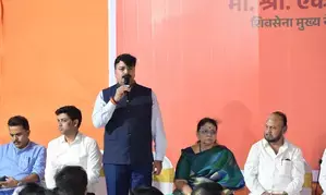 Centre has asked Maha govt to take legal action against illegal immigrants: Ex-Shiv Sena MP